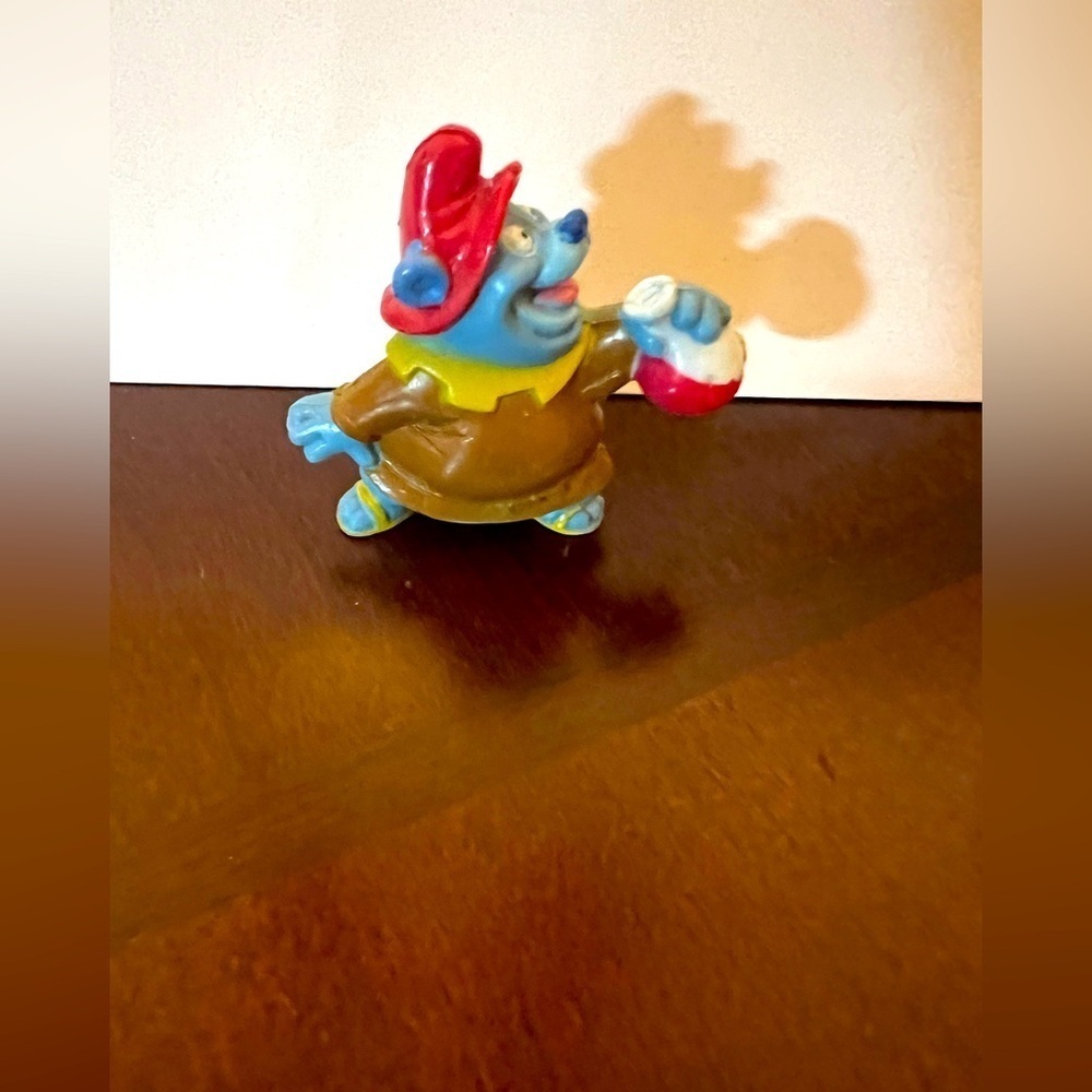 DISNEY’S TUMMI GUMMI FIGURE FROM ADVENTURES OF THE GUMMIE BEARS